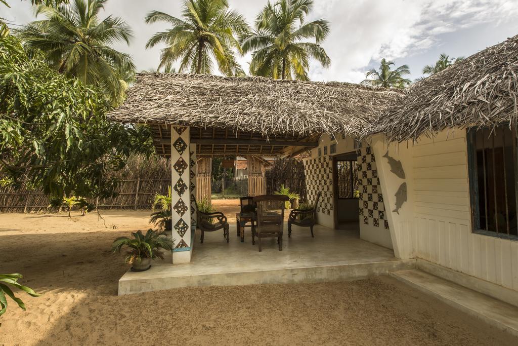 Cocodance Kitesurfing Resort Kalpitiya Exterior photo