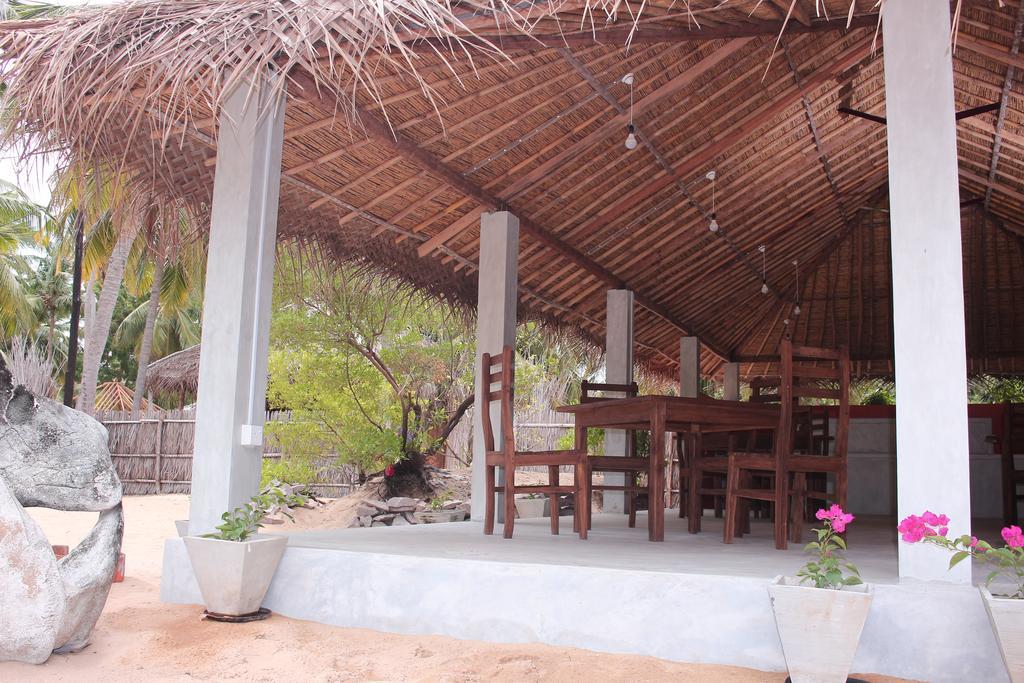 Cocodance Kitesurfing Resort Kalpitiya Exterior photo