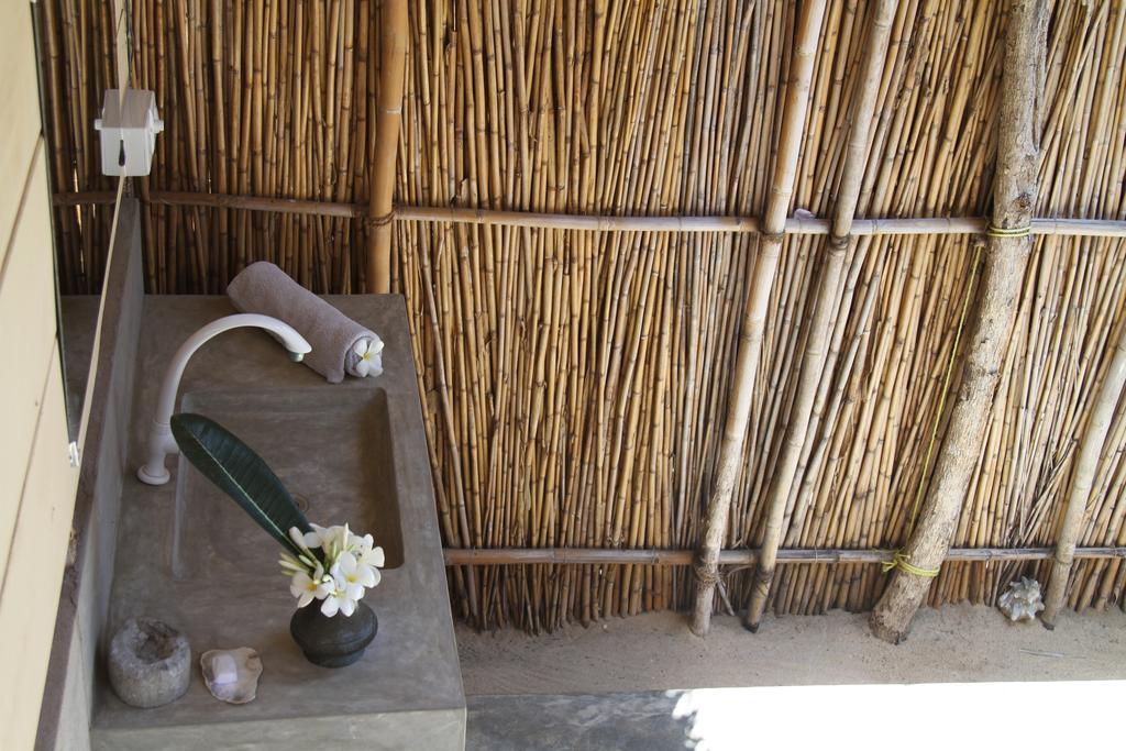 Cocodance Kitesurfing Resort Kalpitiya Exterior photo
