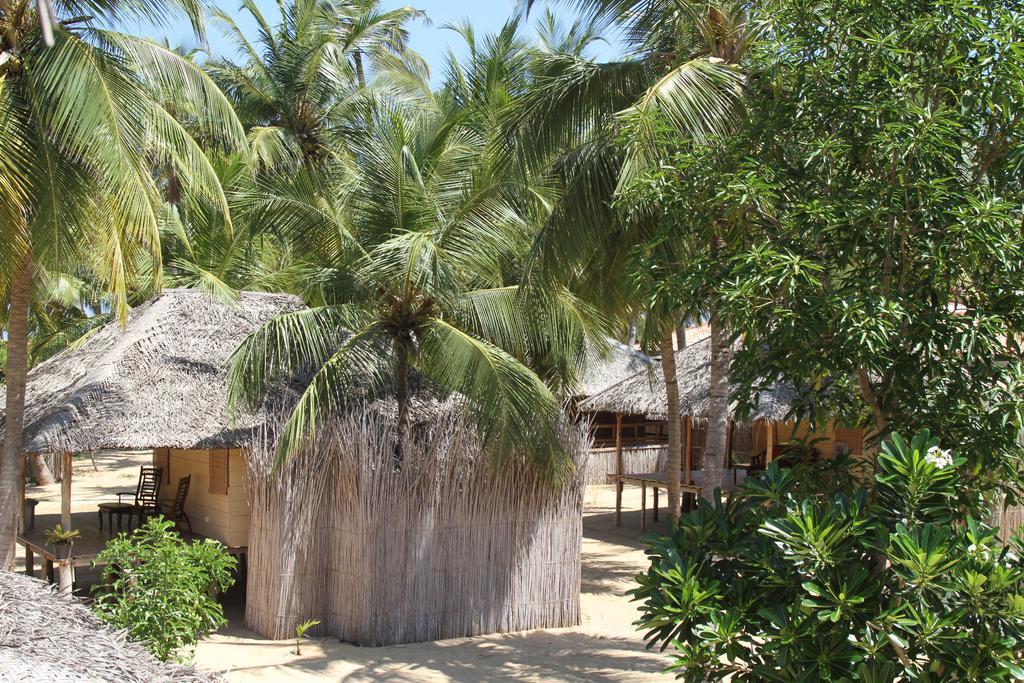 Cocodance Kitesurfing Resort Kalpitiya Exterior photo