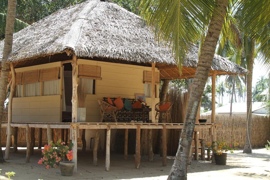 Cocodance Kitesurfing Resort Kalpitiya Exterior photo