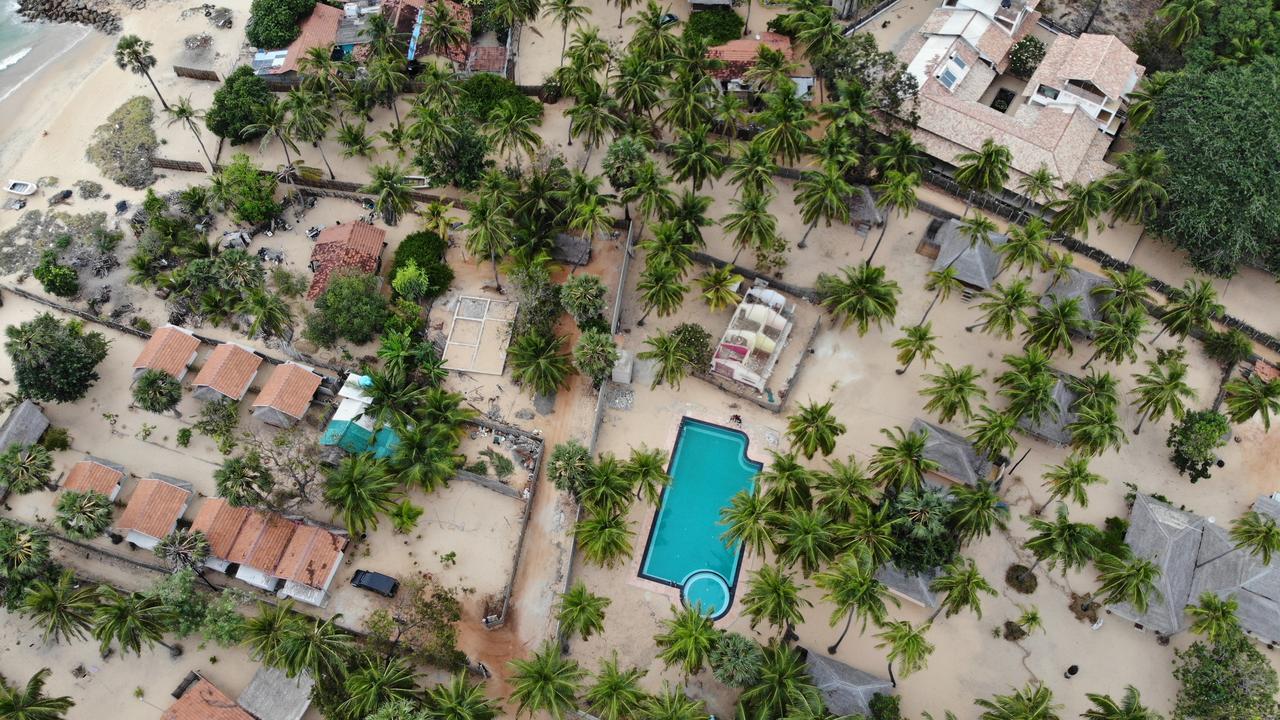 Cocodance Kitesurfing Resort Kalpitiya Exterior photo