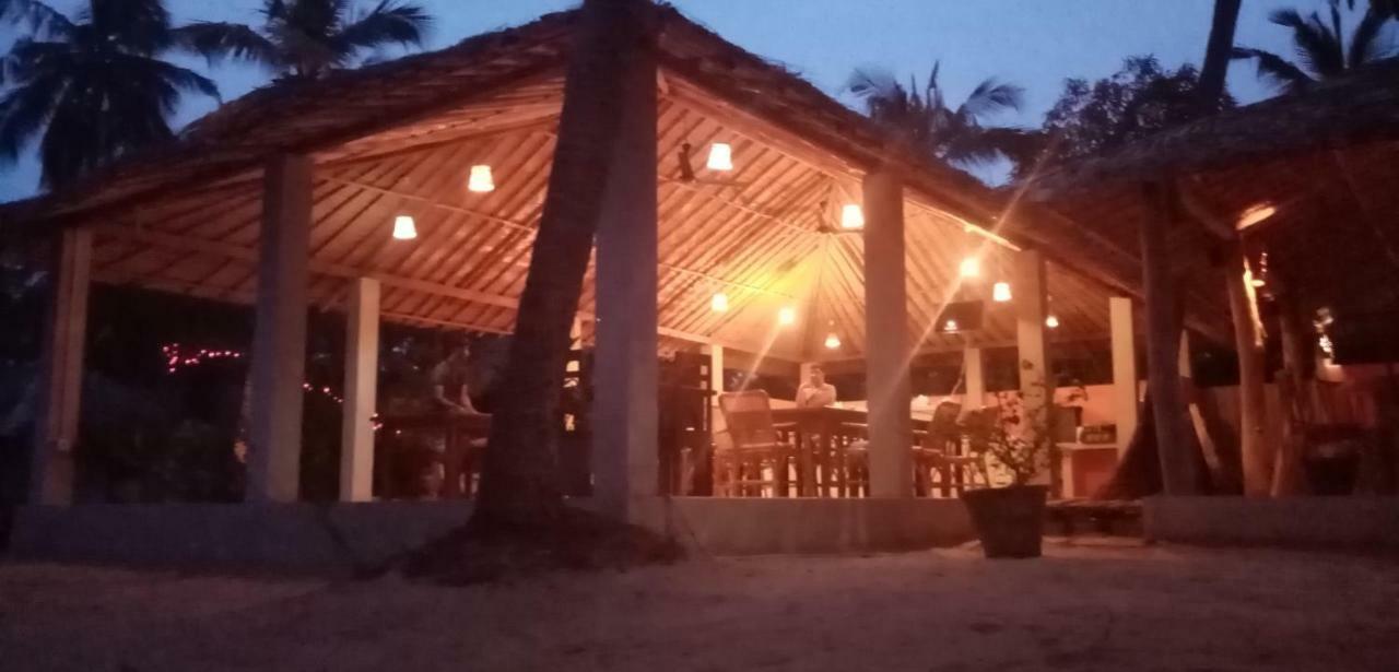 Cocodance Kitesurfing Resort Kalpitiya Exterior photo